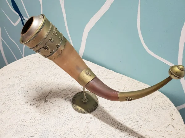 Viking Drinking Horn With Metal Stand