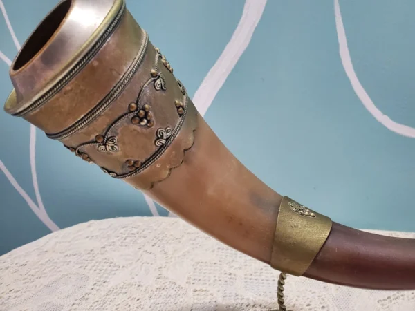 Viking Drinking Horn With Metal Stand