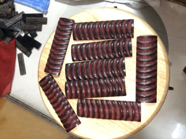 Horn Stripes Scales